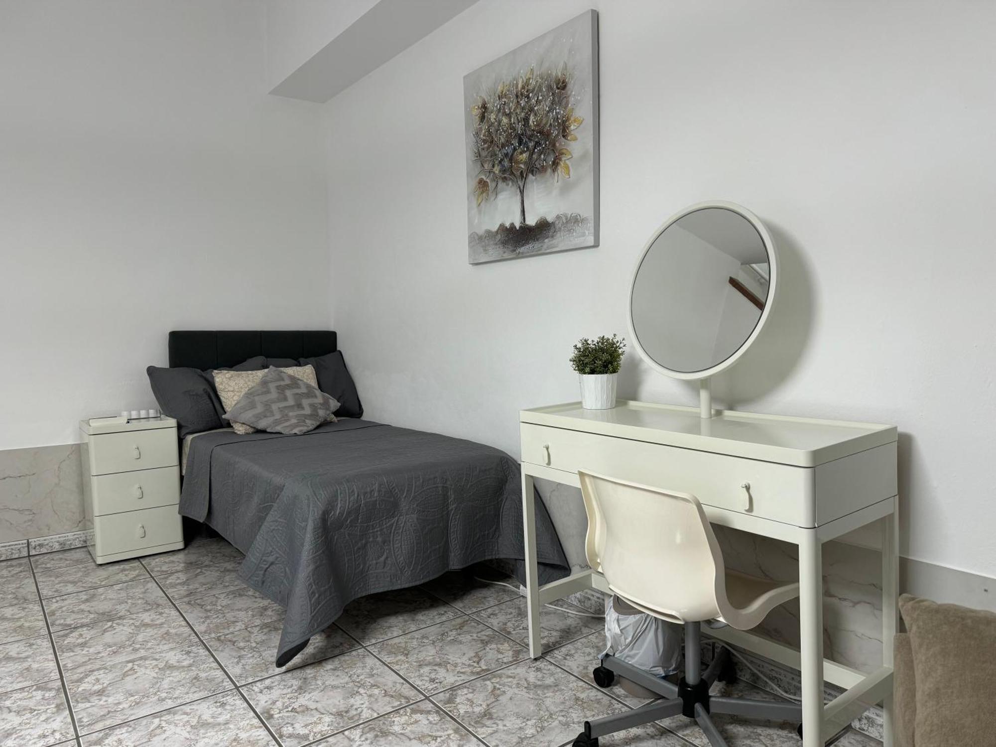 Hugo'S Holiday Apartment In Costa Del Silencio 아로나 외부 사진